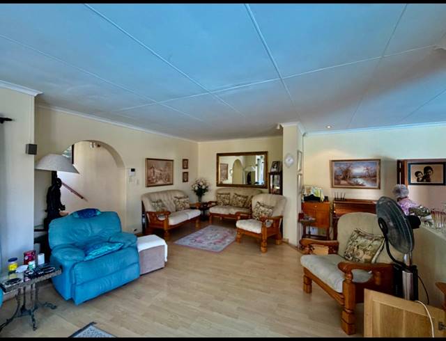 4 BEDROOM FREEHOLD FOR SALE IN RAMSGATE